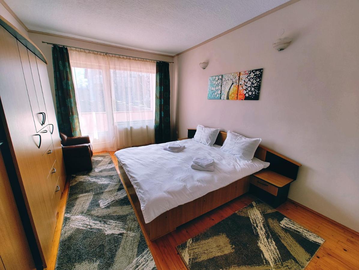Ten'S Apartment - Spatios Si Linistit Cluj-Napoca Eksteriør billede