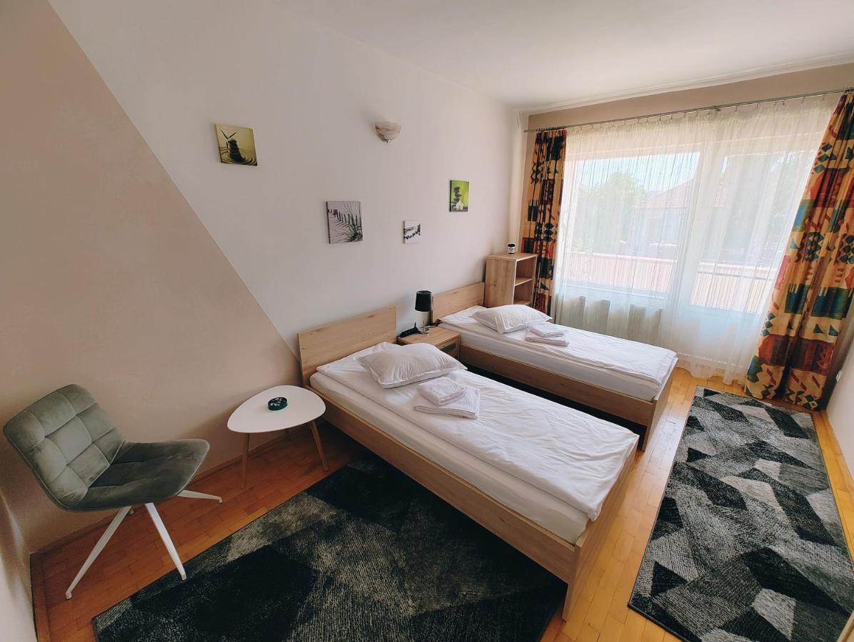 Ten'S Apartment - Spatios Si Linistit Cluj-Napoca Eksteriør billede